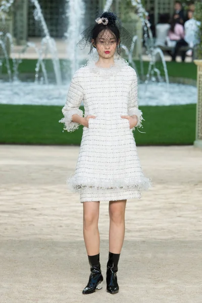 Look 22